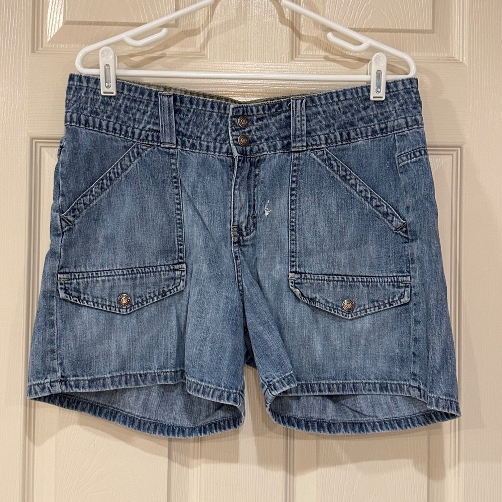 Lee Womens Medium Wash Denim Cargo Shorts Low Rise Cotton Blue Size 12M